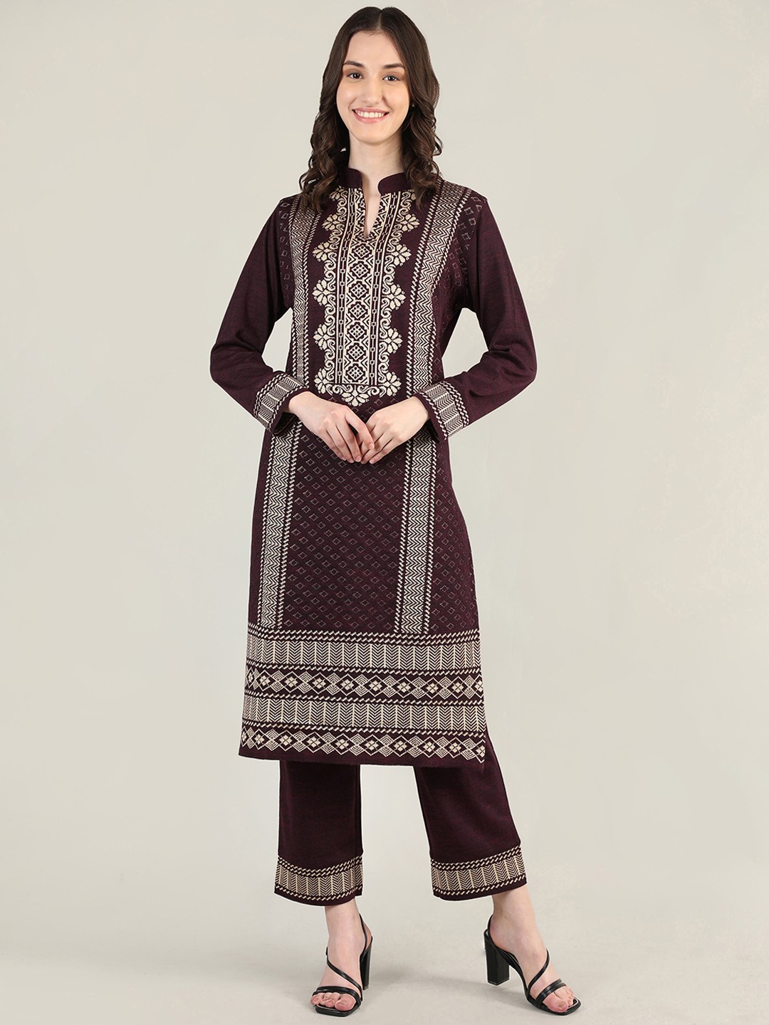 

MIKHAD Women Ethnic Motifs Printed Wool Kurta, Burgundy
