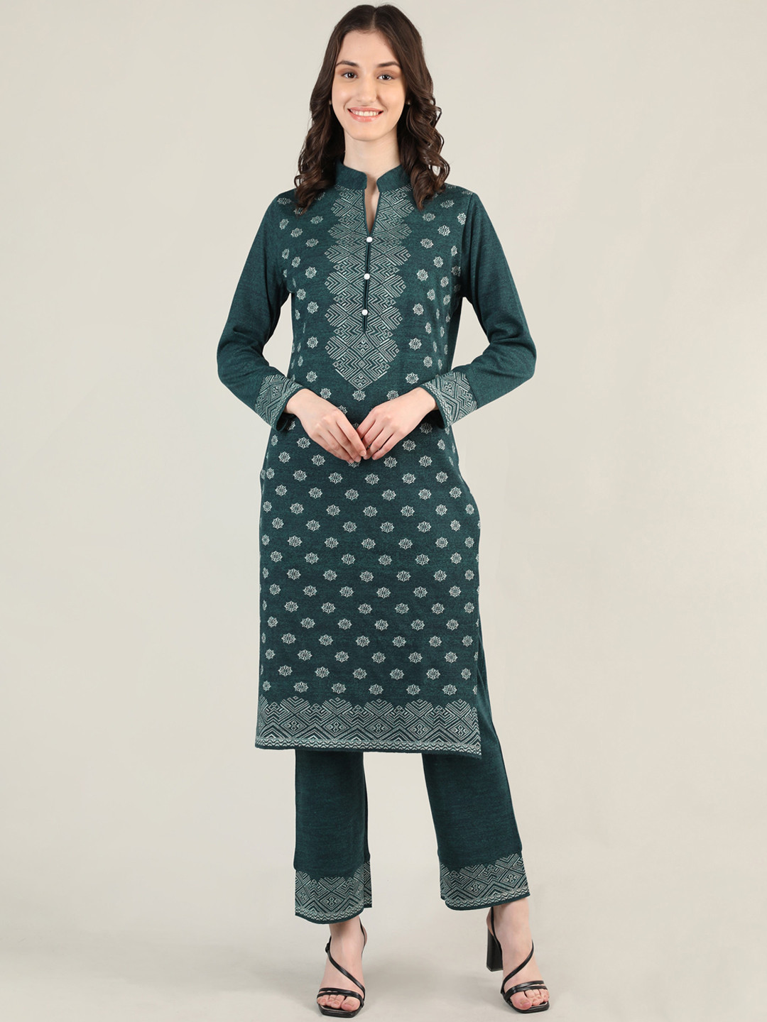 

MIKHAD Women Ethnic Motifs Printed Mandarin Collar Jacquard Wool Kurta, Green