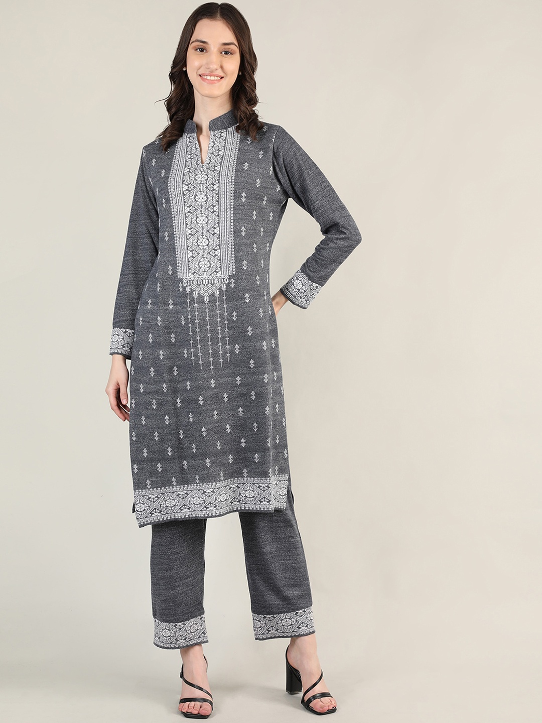 

MIKHAD Women Ethnic Motifs Printed Mandarin Collar Jacquard Kurta, Grey