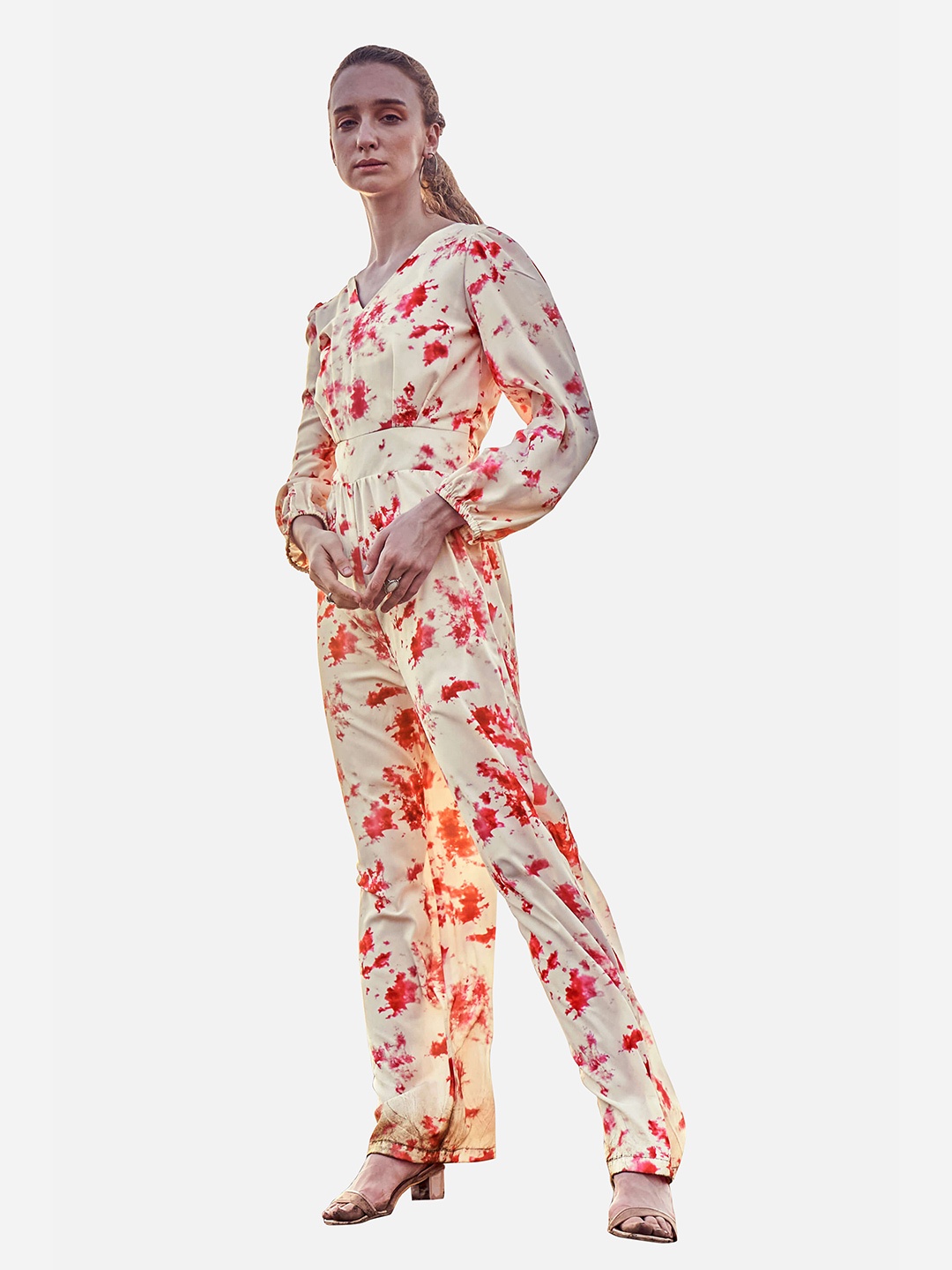 

NEOFAA Cream-Coloured & Red Printed Basic Jumpsuit