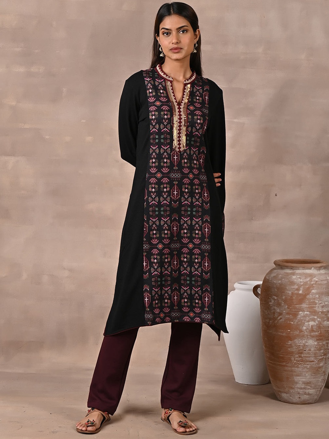 

Lakshita Tribal Cotton Kurta, Black