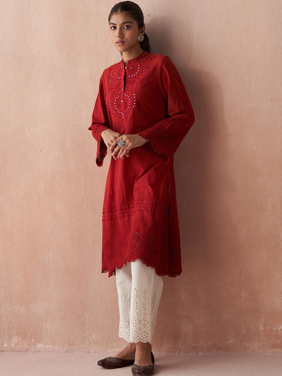 

Lakshita Women Floral Embroidered Mirror Work Pure Cotton Kurta, Red