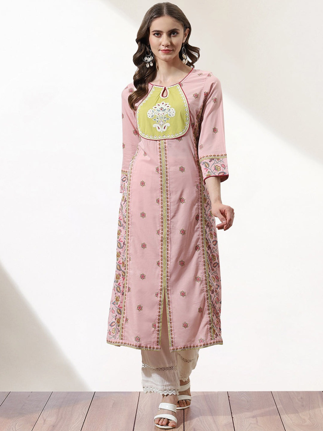 

Lakshita Women Floral Printed Keyhole Neck Thread Work Cotton Anarkali Kurta, Pink