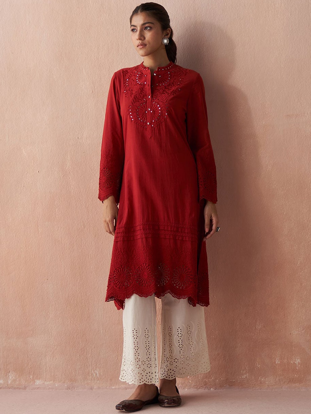 

Lakshita Women Red Paisley Embroidered Kurta