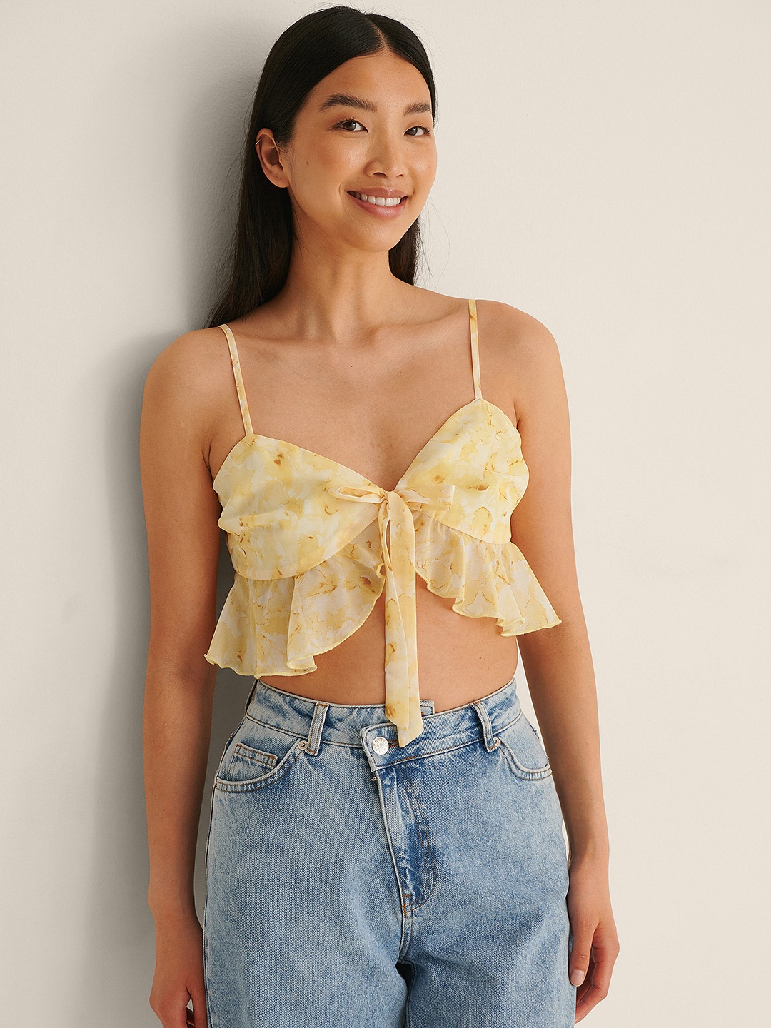 

NA-KD Tie and Dyed Crop Flounce Hem Top, Yellow