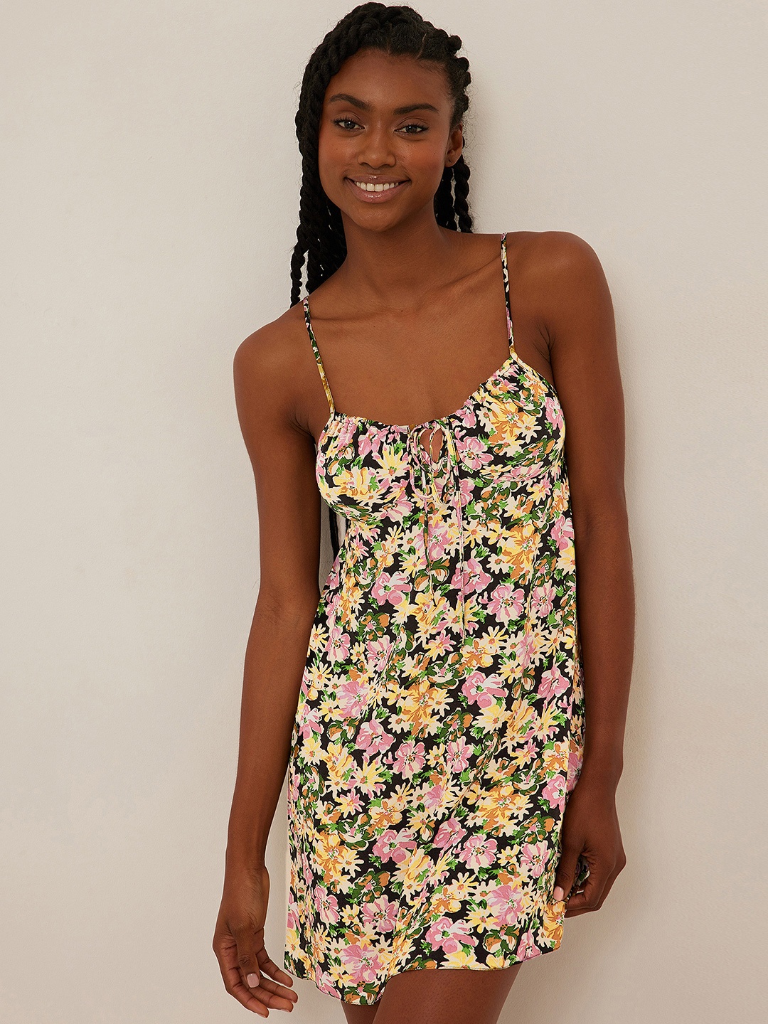 

NA-KD Floral Printed Tie-Up Neck Sheath Dress, Black