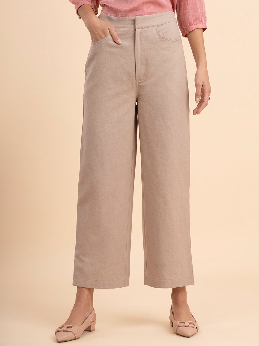

FableStreet Women Mid-Rise Loose Fit Linen Parallel Trousers, Beige