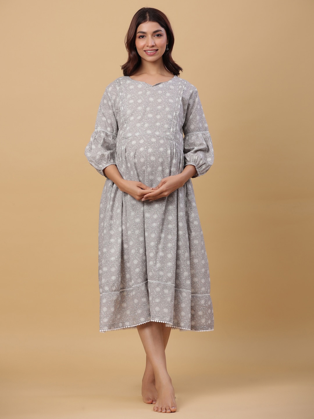 

Ikk Kudi by Seerat Floral Printed Maternity Pure Cotton A-Line Dress, Grey