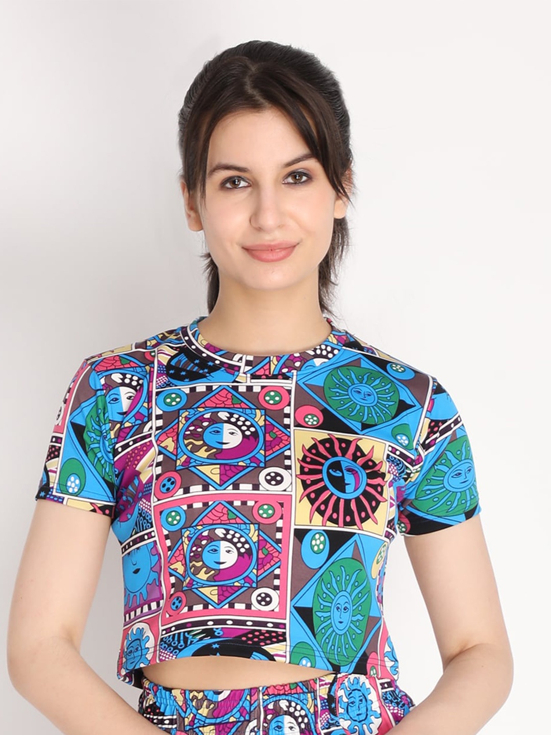 

CHKOKKO Graphic Printed Fitted Crop Top, Blue