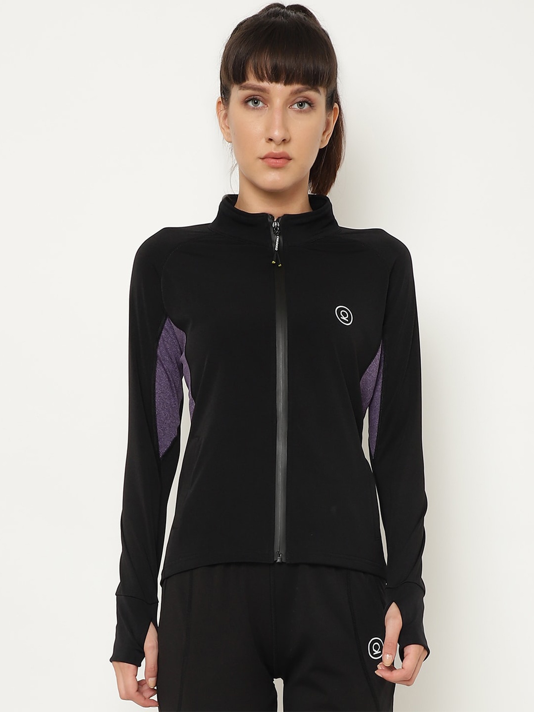 

CHKOKKO Women Colourblocked Lightweight Sporty Jacket, Black
