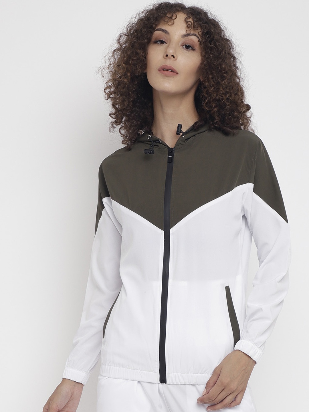 

CHKOKKO Women Colourblocked Windcheater Sporty Jacket, Green