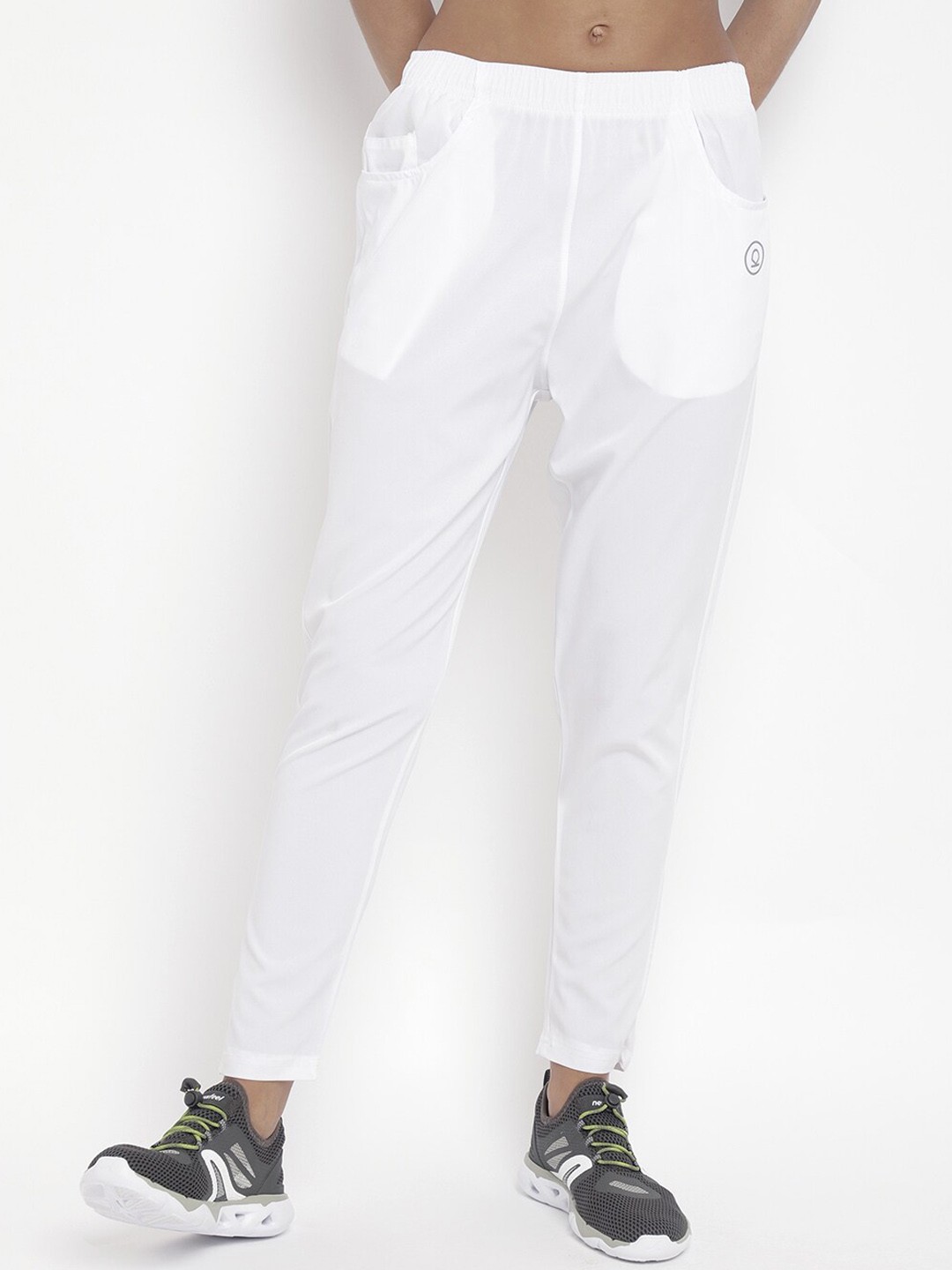 

CHKOKKO Women Mid-Rise Track Pants, White