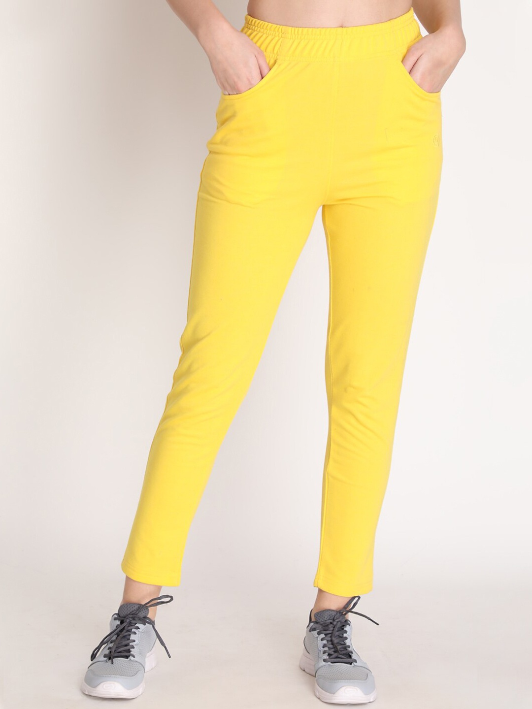 

CHKOKKO Women Mid-Rise Relaxed-Fit Track Pants, Yellow