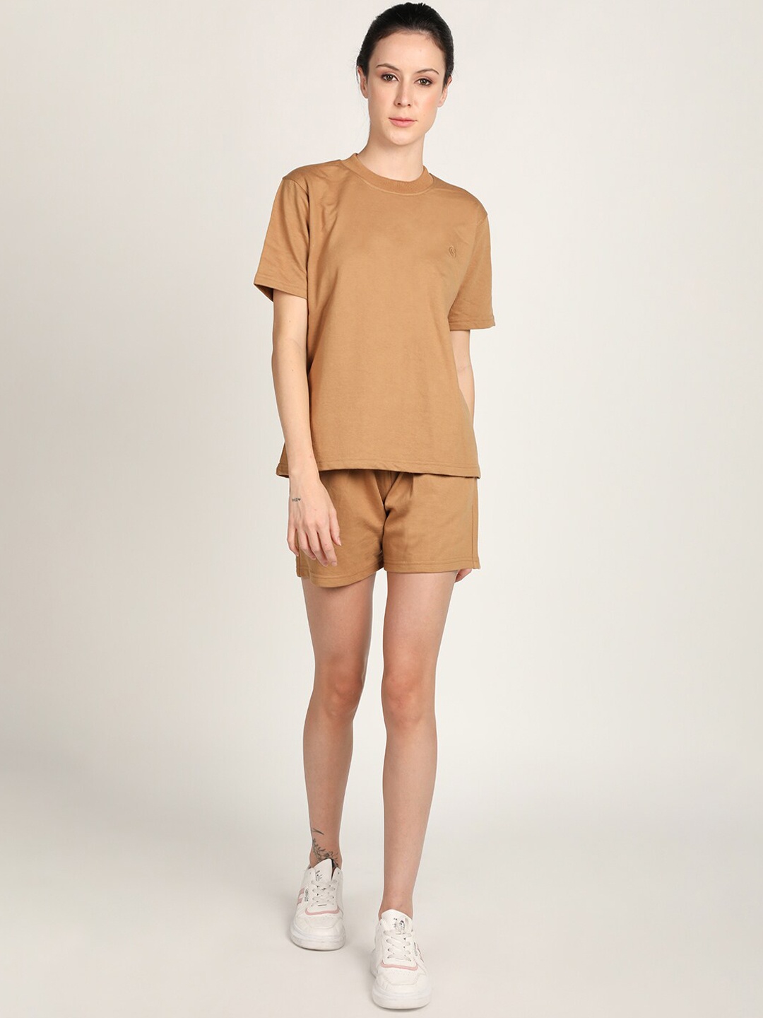 

CHKOKKO Women T-shirt With Shorts, Camel brown