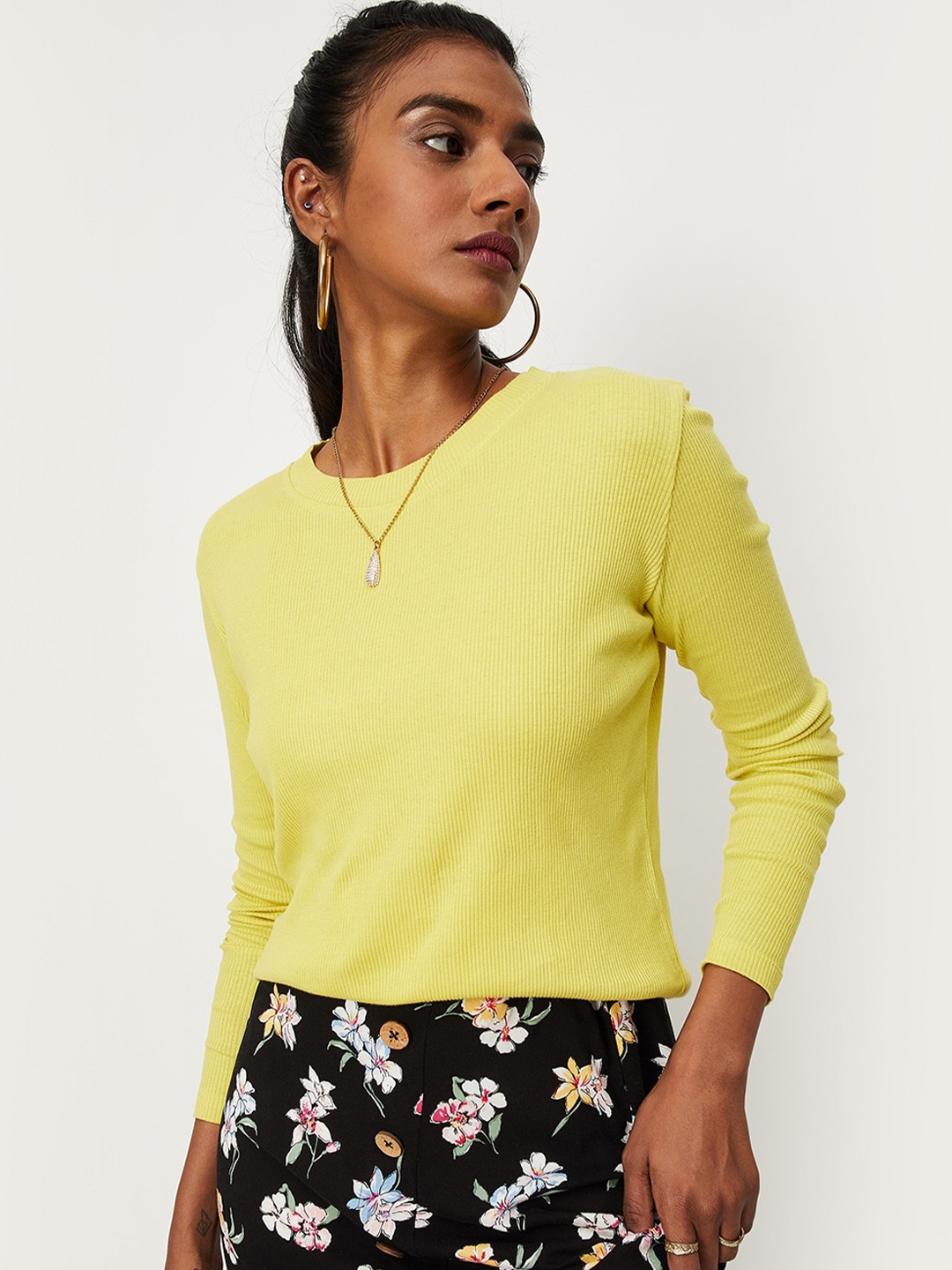 

max Women Cotton T-shirt, Yellow
