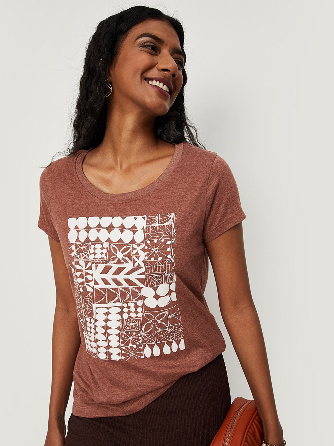 

max Women Printed Pure Cotton T-shirt, Brown