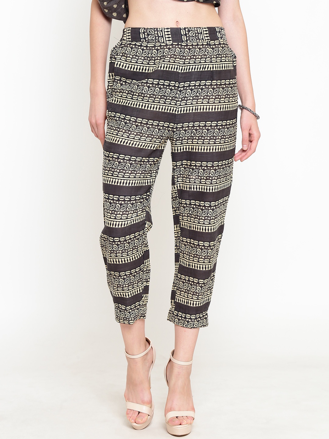 

Sera Women Cotton Ethnic Motifs Printed Straight Fit Pleated Trousers, Grey