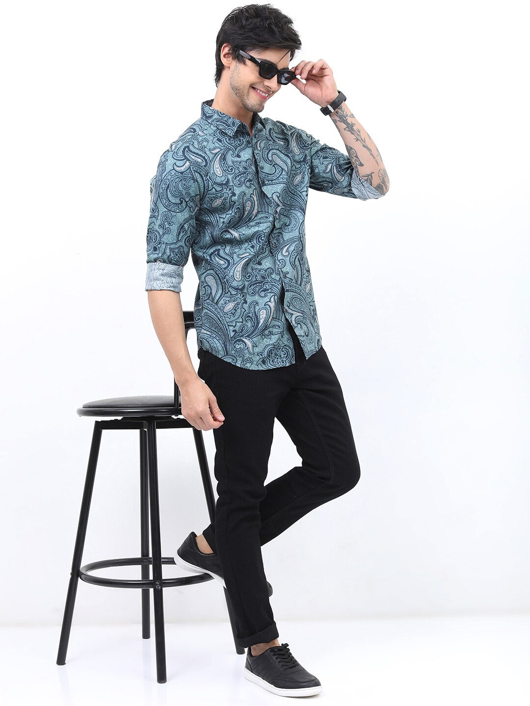 

HIGHLANDER Men Slim Fit Ethnic Motifs Printed Casual Cotton Shirt, Teal