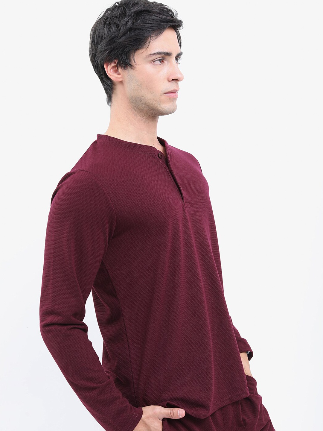 

HIGHLANDER Men Popcorn Structured Henley Neck T-shirt, Burgundy