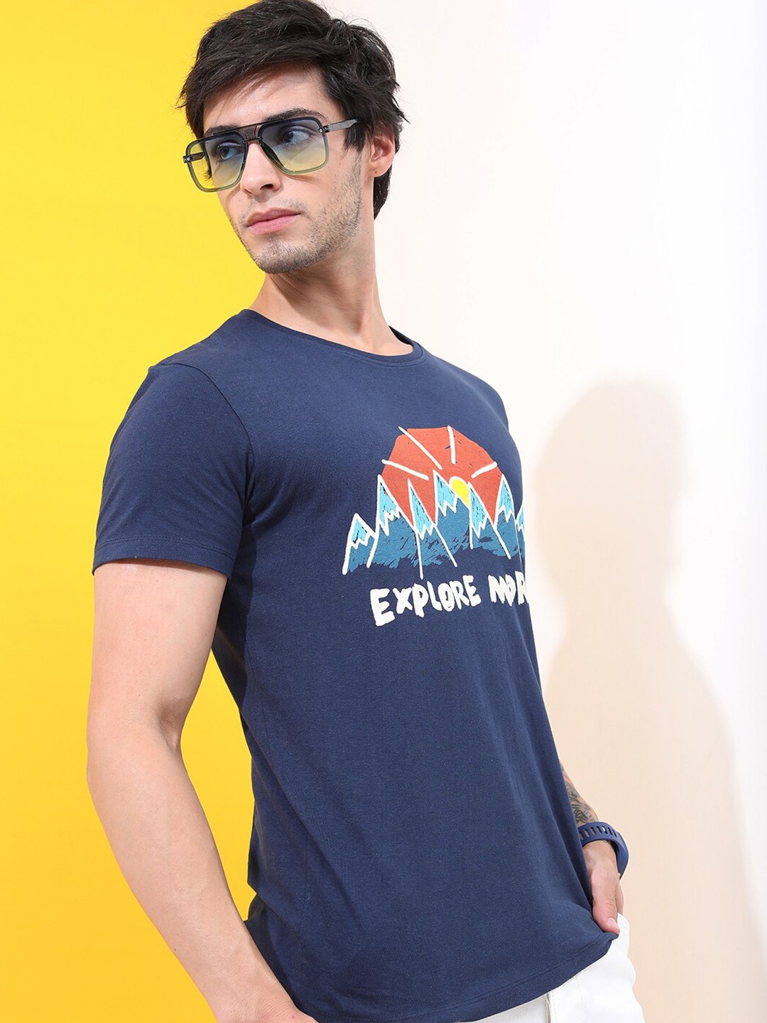 

HIGHLANDER Men Graphic Printed Slim Fit Cotton T-shirt, Navy blue