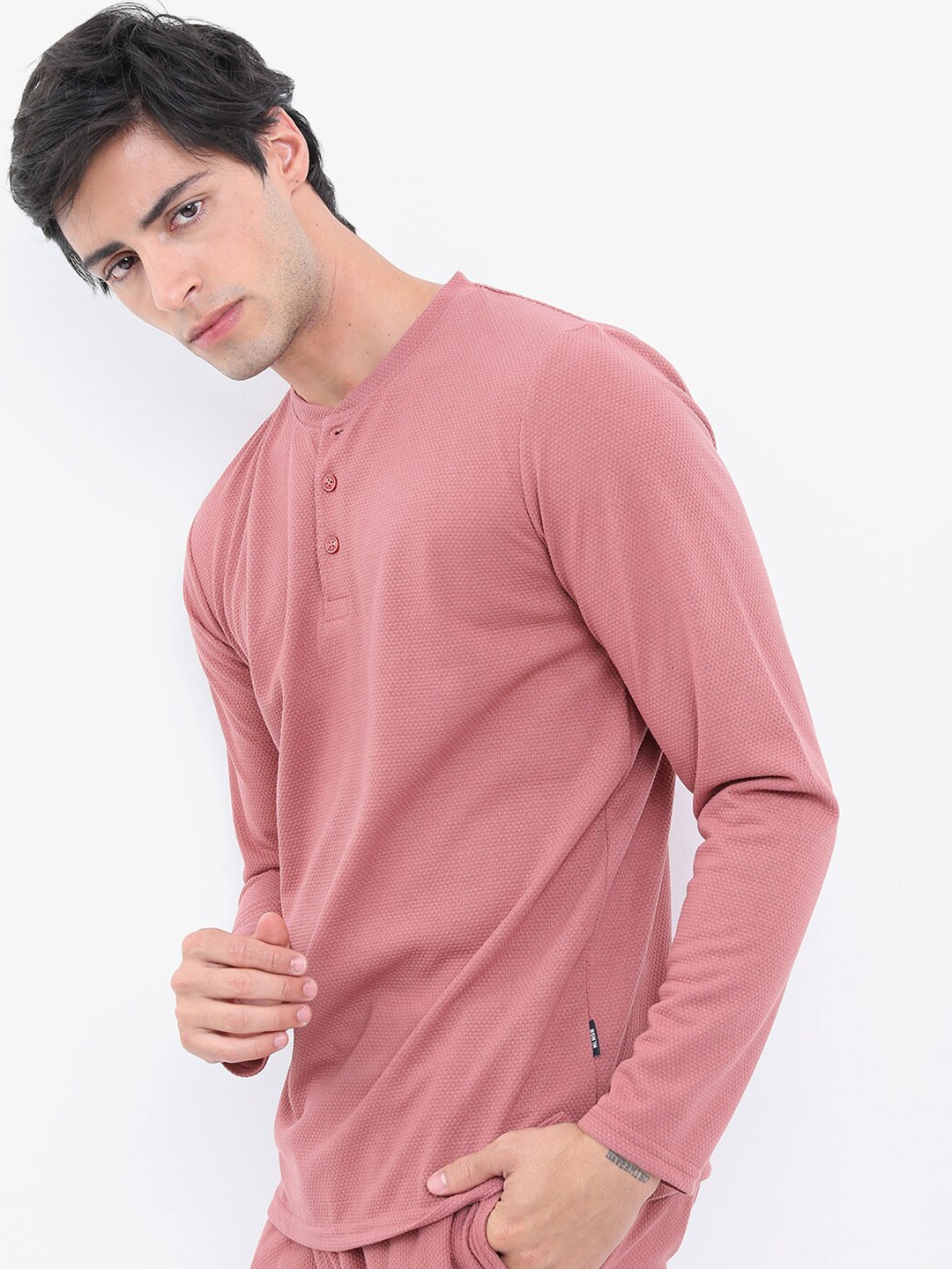 

HIGHLANDER Popcorn Structured Regular Fit T-shirt, Peach