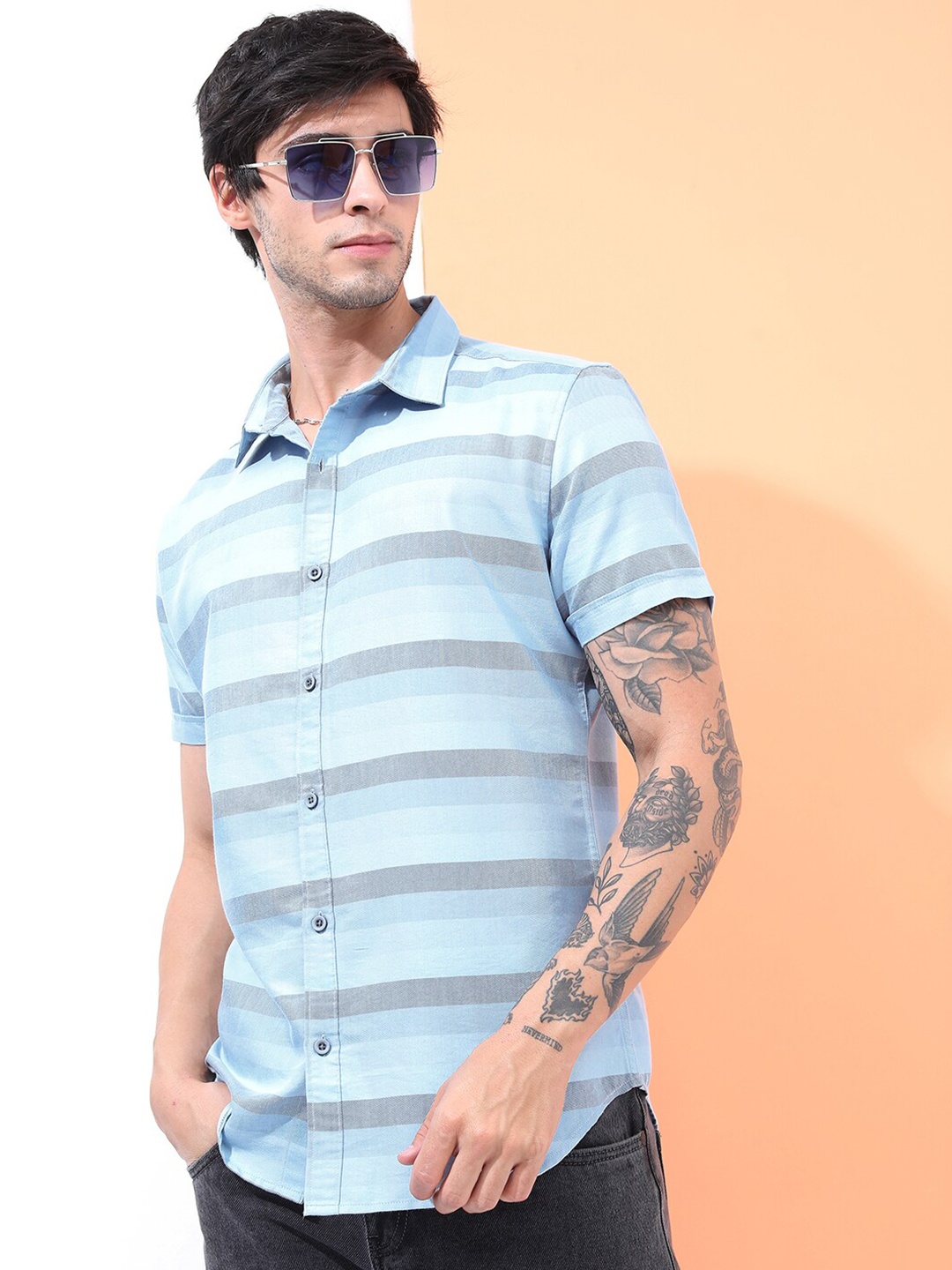 

HIGHLANDER Men Horizontal Stripes Slim Fit Casual Shirt, Blue