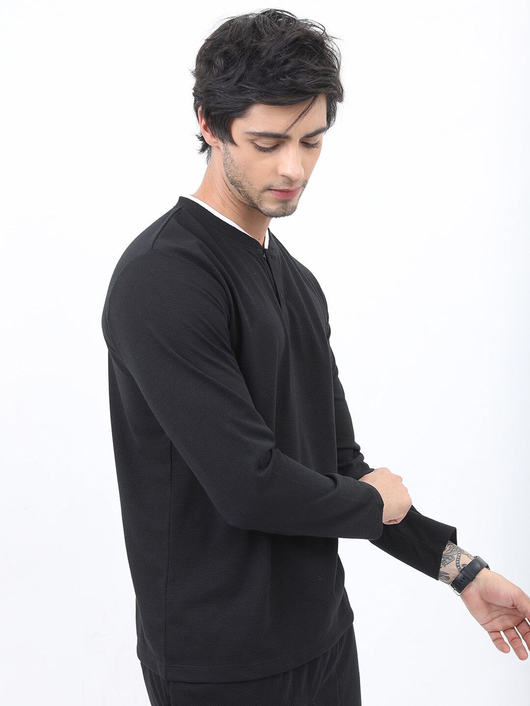 

HIGHLANDER Popcorn Structured Regular Fit T-shirt, Black