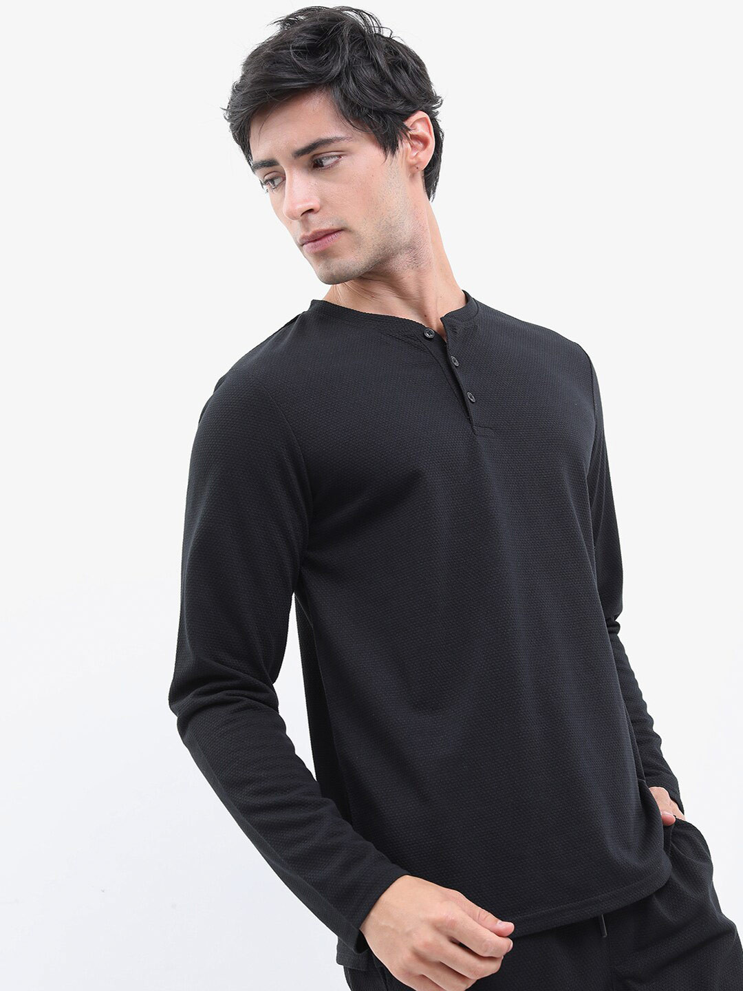 

HIGHLANDER Popcorn Structured Regular Fit T-shirt, Black