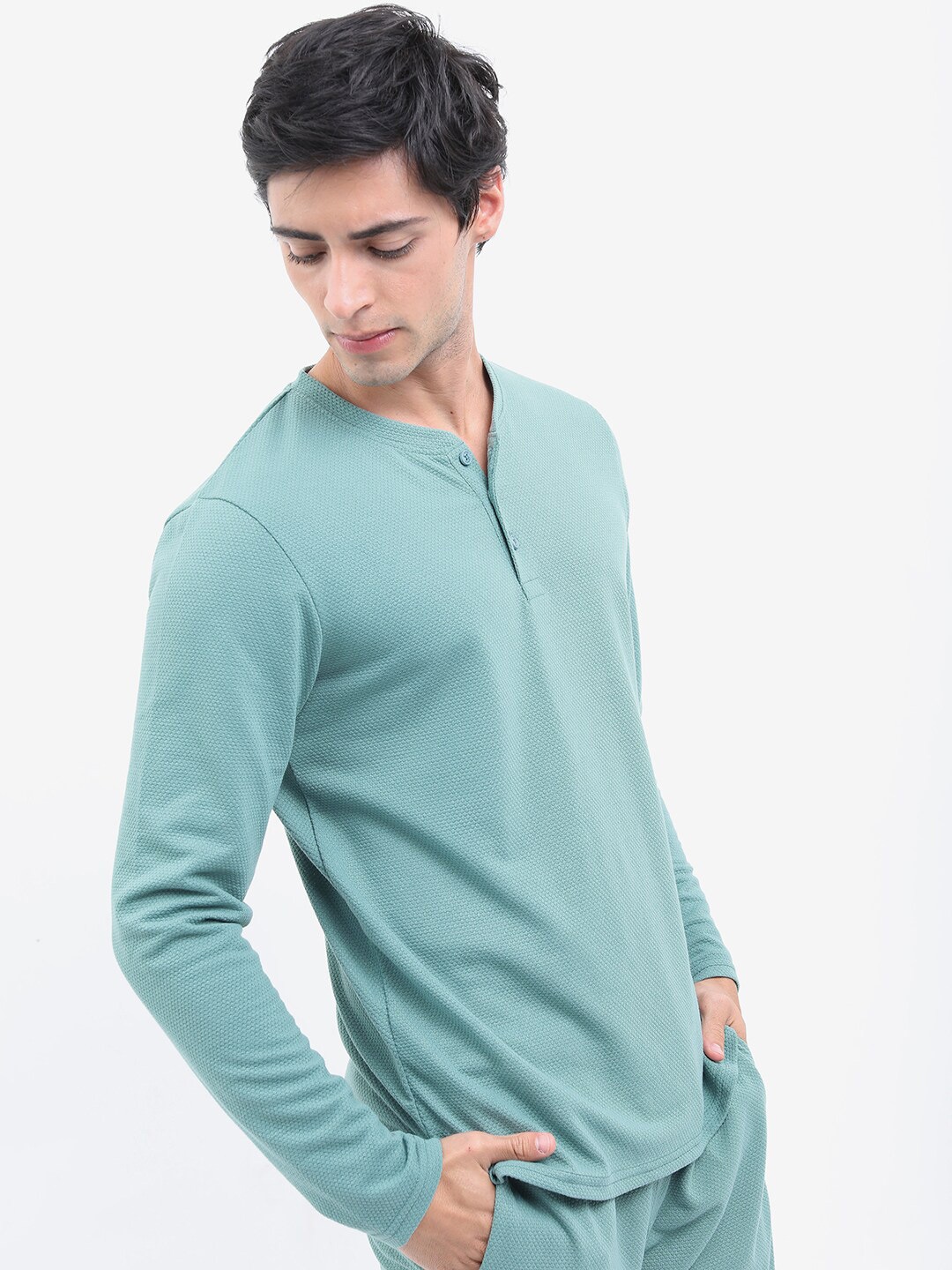 

HIGHLANDER Men Popcorn Structured Regular Fit T-shirt, Sea green