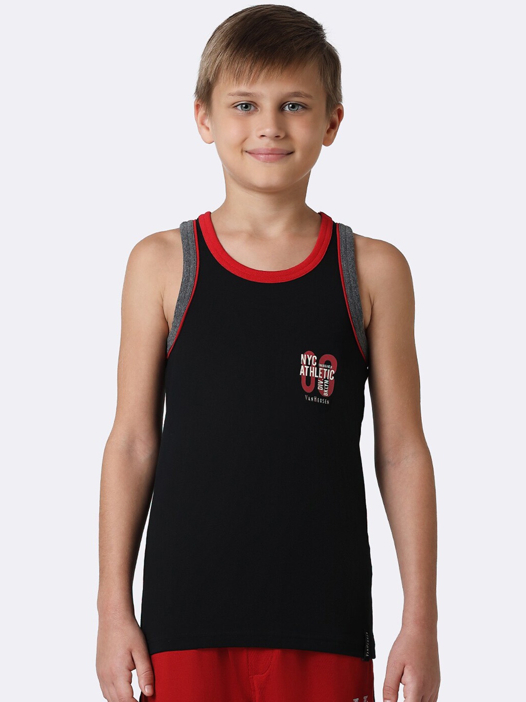 

Van Heusen Boys Black Quick Dry Contrast Trim Vest IKBBVT1XD62001