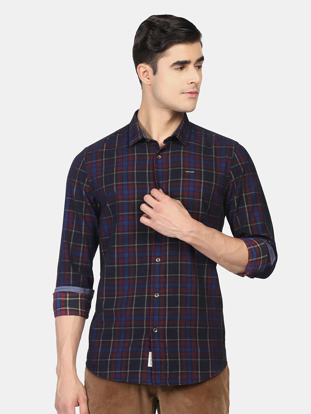 

Blackberrys Men Checked Cotton Skinny Fit Casual Shirt, Navy blue