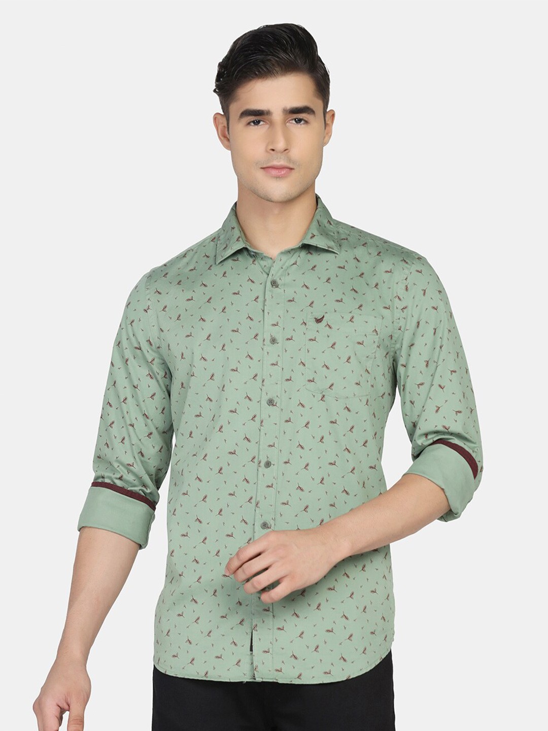 

Blackberrys Men Slim Fit Conversational Print Cotton Casual Shirt, Green