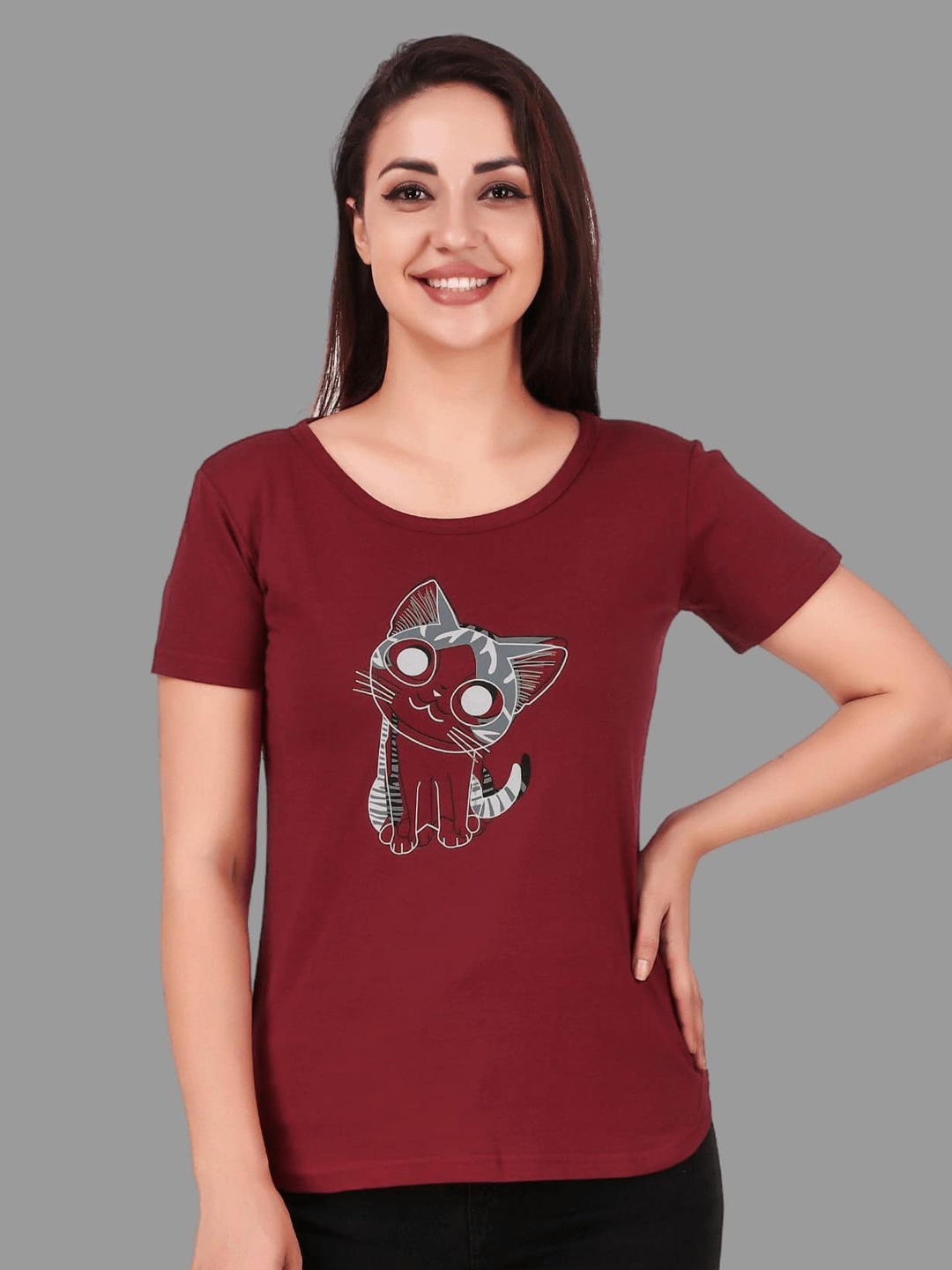 

TRENDY RABBIT Women Maroon Printed Applique T-shirt