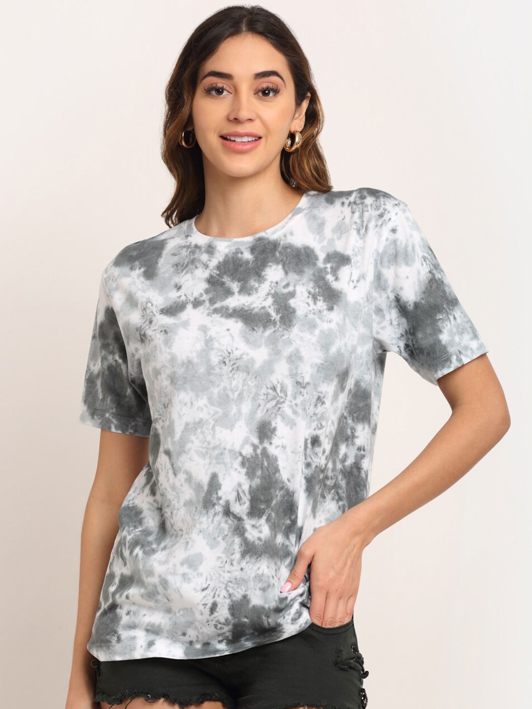 

Ennoble Women Tie & Dye Pure Cotton T-shirt, Grey