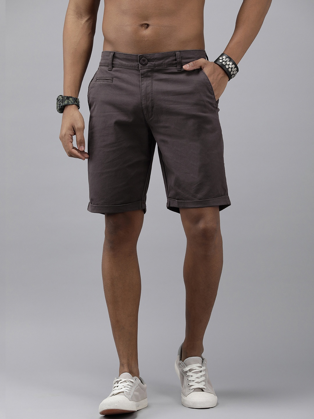 

The Roadster Lifestyle Co. Men Solid Mid-Rise Regular Fit Shorts, Grey