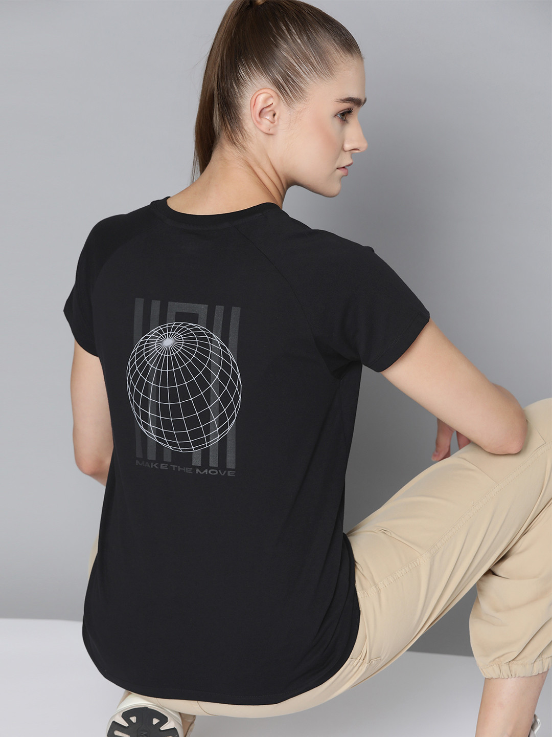 

HRX by Hrithik Roshan Pure Cotton Graphic Printed Back Regular Fit T-shirt, Black