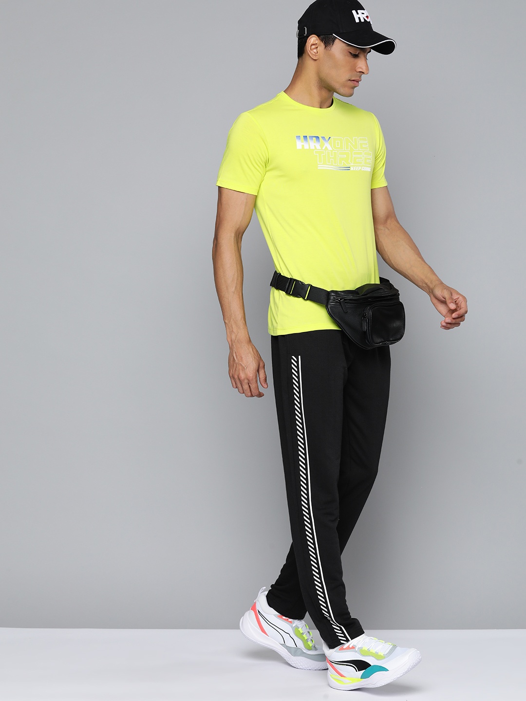 

HRX by Hrithik Roshan Men Regular Fit Lifestyle Track Pants, Black