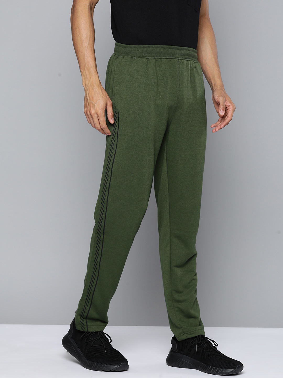 

HRX by Hrithik Roshan Men Solid Track Pants, Green