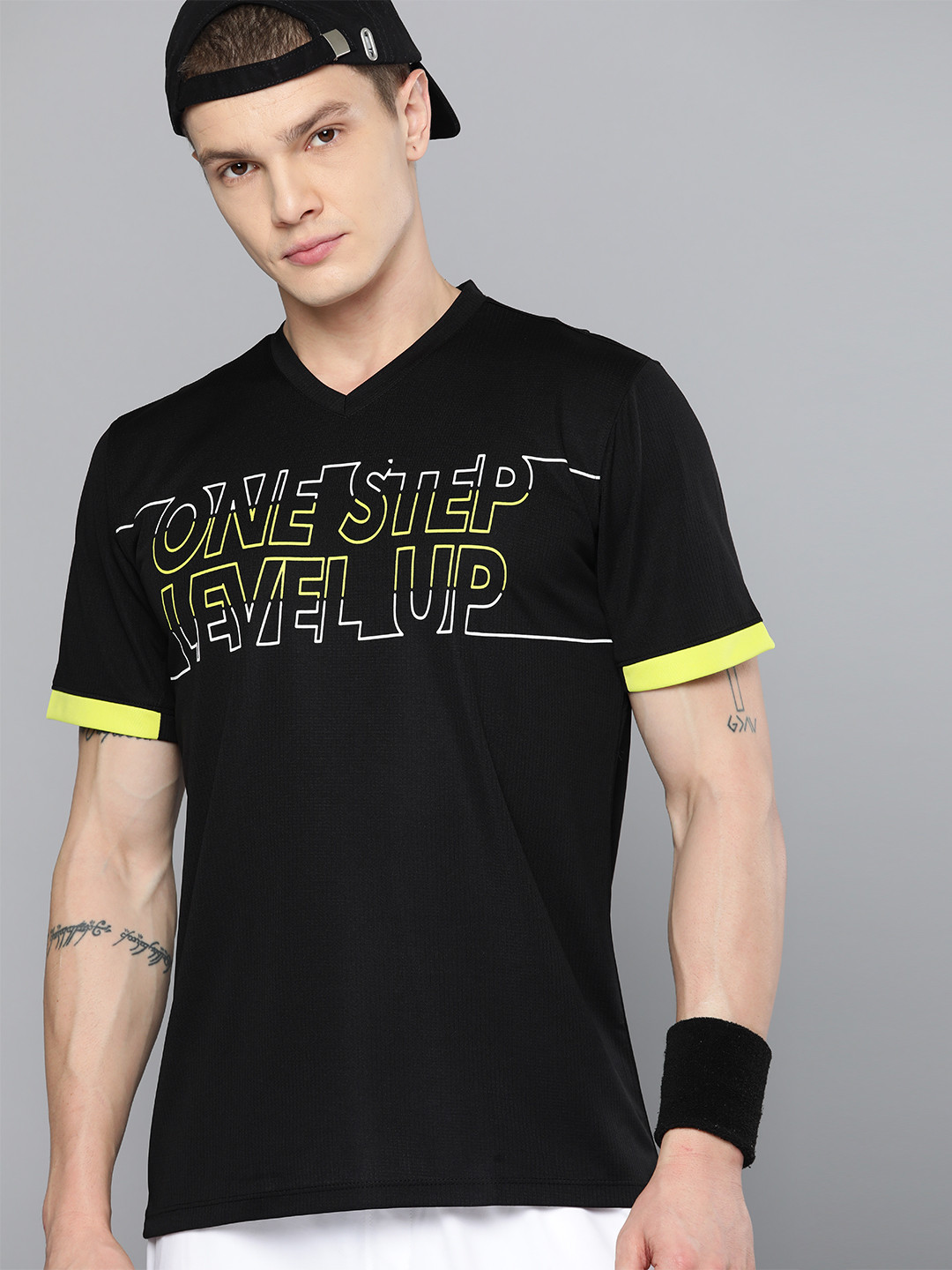 

HRX by Hrithik Roshan Rapid-Dry Printed Racket Sport T-shirt, Black