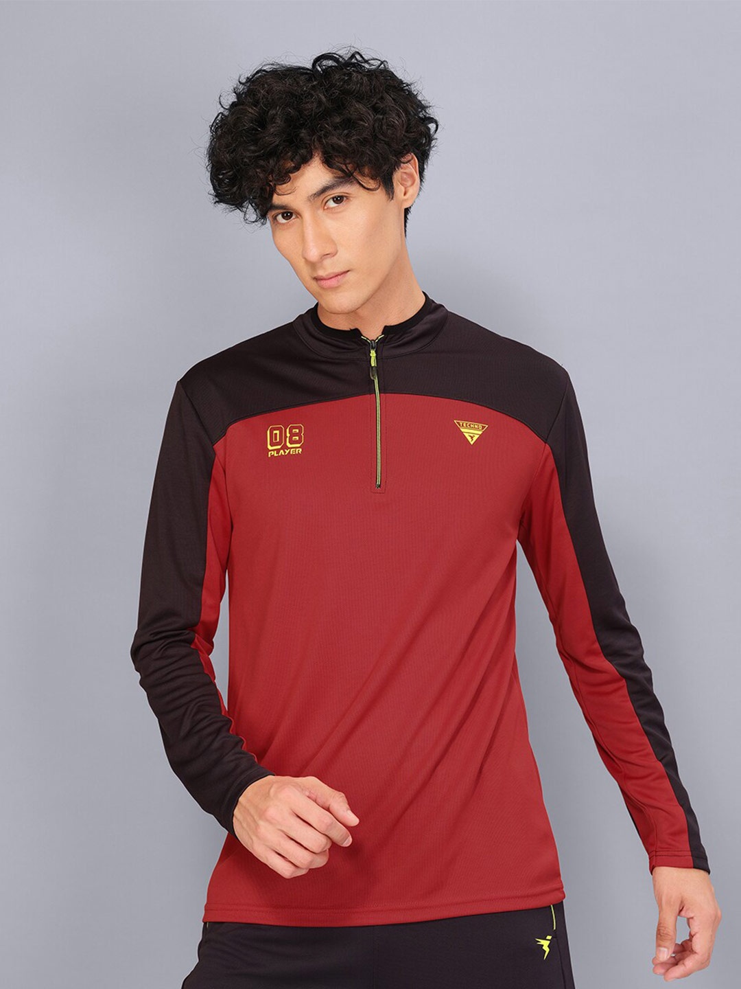 

Technosport Men Colourblocked Henley Neck Antimicrobial Active T-shirt, Red