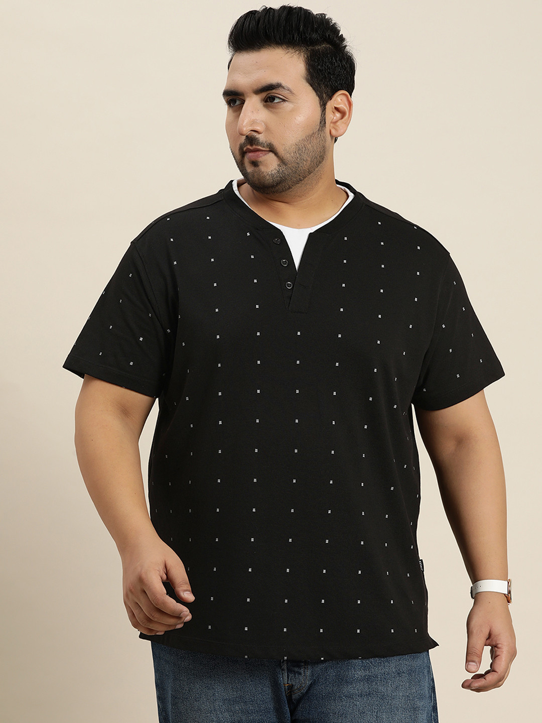 

Sztori Plus Size Men Printed Round Neck T-shirt, Black