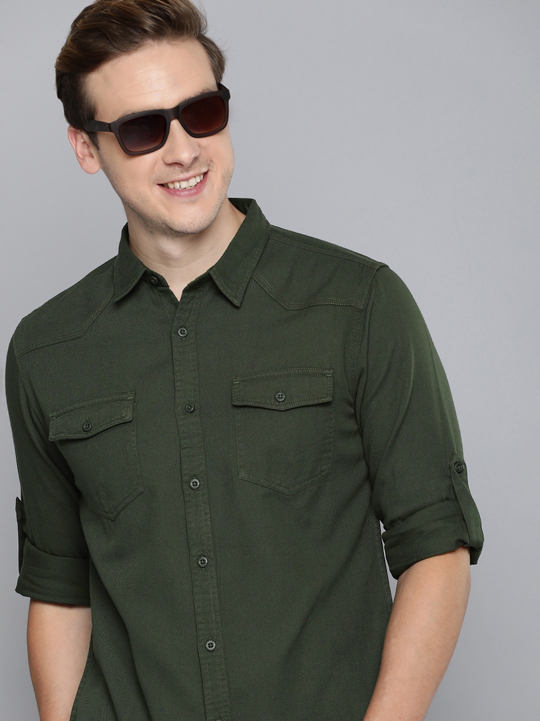 

HERE&NOW Men Pure Cotton Solid Spread Collar Casual Shirt, Olive