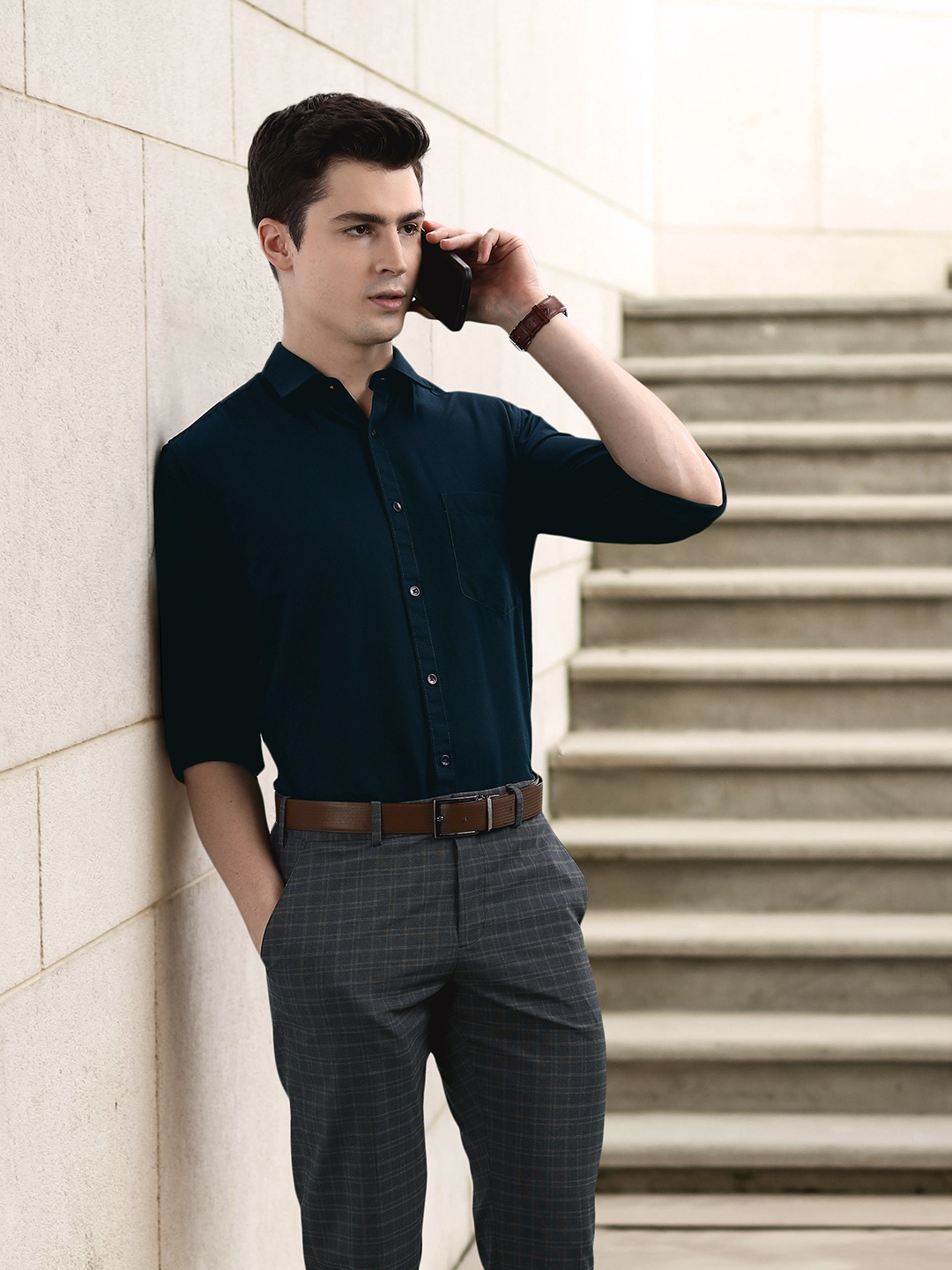 

INVICTUS Pure Cotton Slim Fit Casual Shirt, Navy blue