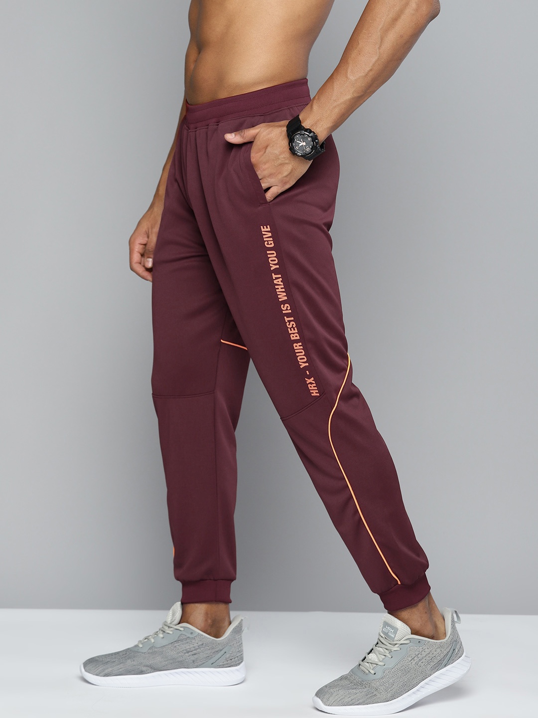 

HRX by Hrithik Roshan Men Rapid Dry Training Joggers, Maroon