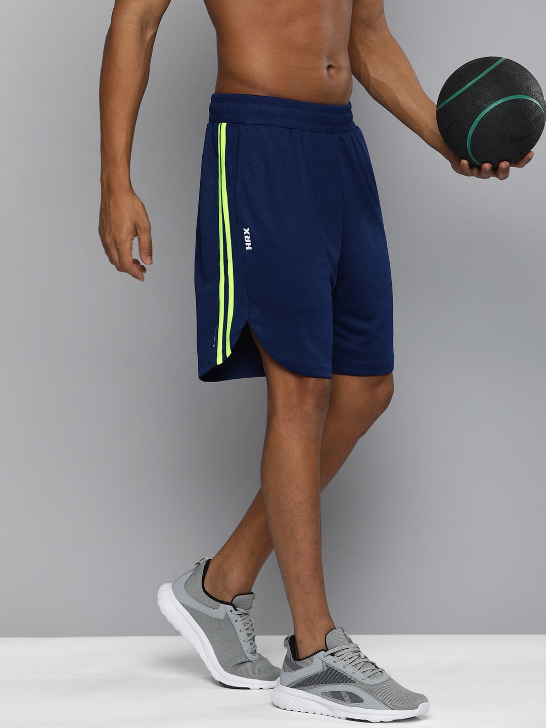 

HRX by Hrithik Roshan Men Printed Antimicrobial Finish Training Rapid-Dry Sports Shorts, Navy blue