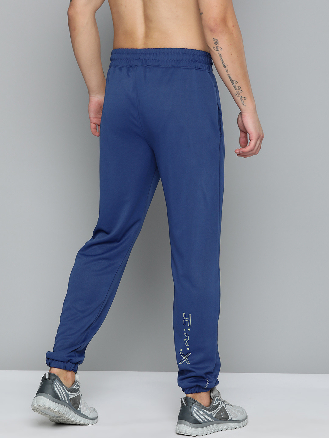 

HRX by Hrithik Roshan Men Rapid-Dry Training Joggers, Blue