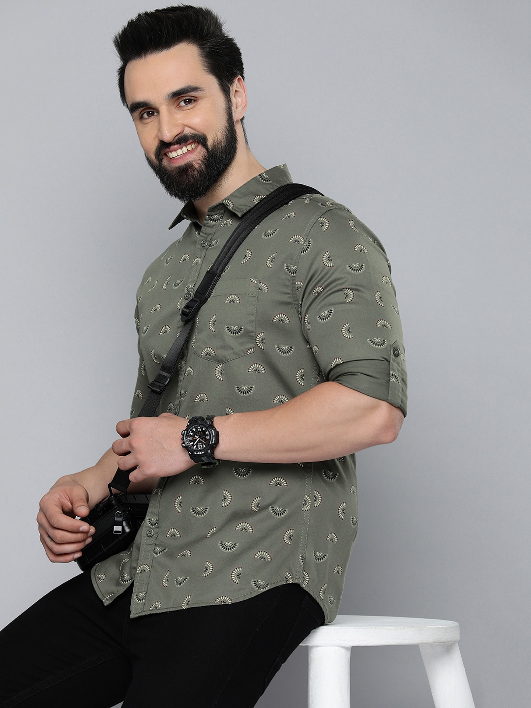 

HERE&NOW Spread Collar Ethnic Motifs Printed Slim Fit Pure Cotton Casual Shirt, Olive