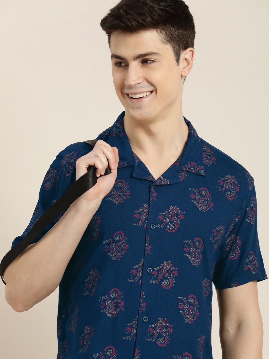 

HERE&NOW Men Slim Fit Floral Printed Casual Shirt, Navy blue