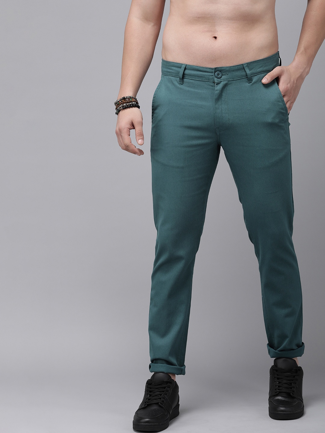 

The Roadster Life Co. Men Solid Mid-Rise Chinos Trousers, Teal