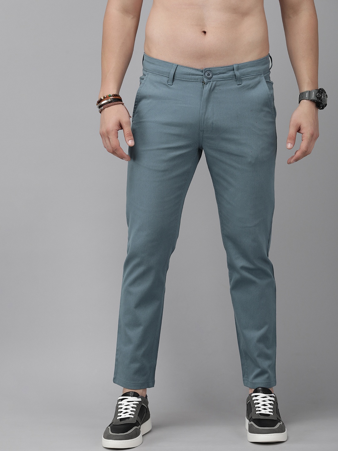 

The Roadster Life Co. Men Chinos Trousers, Grey